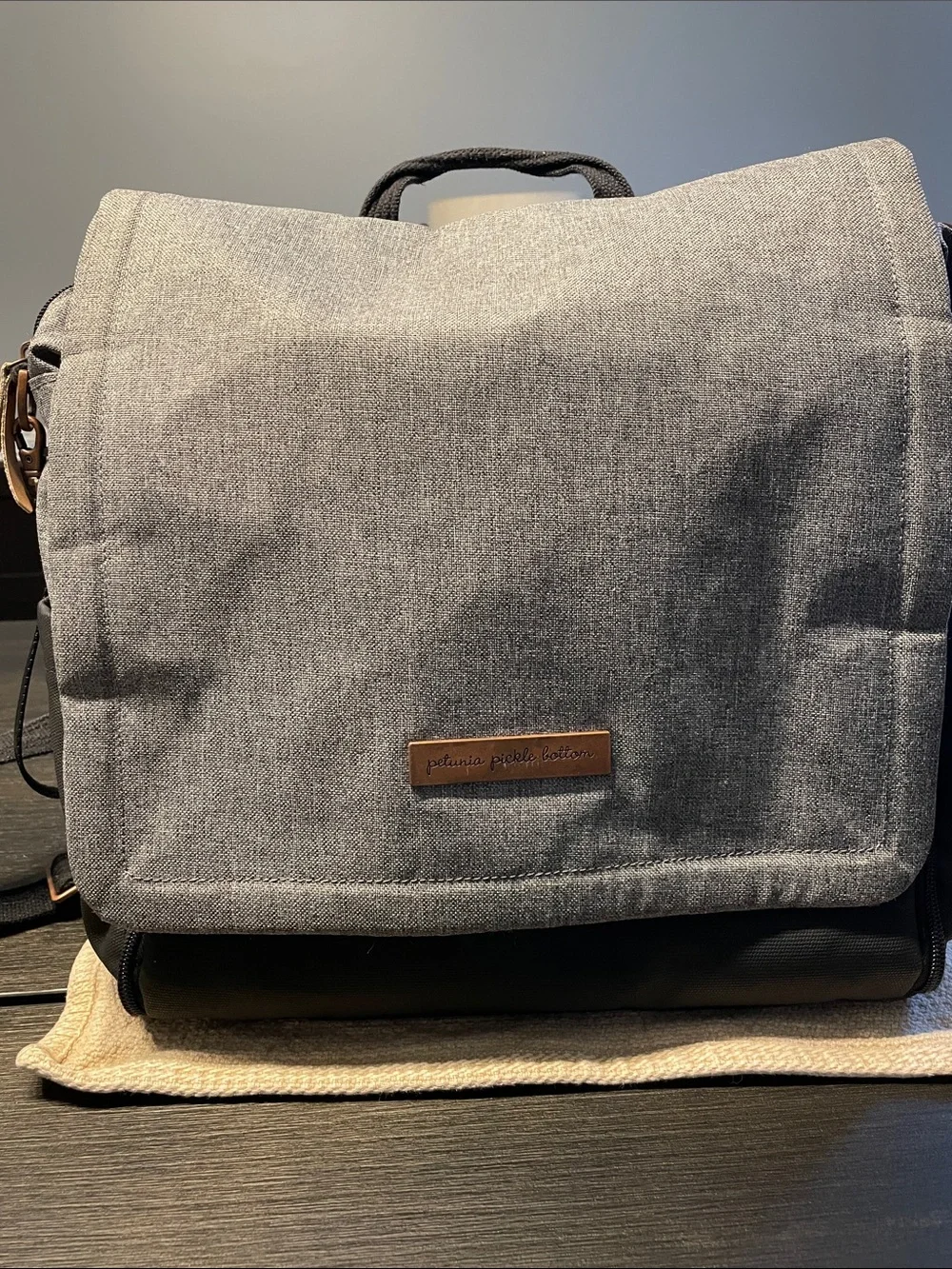 Petunia Pickle Bottom Gray and Black Baby Bag BONUS PPB Packing Cube